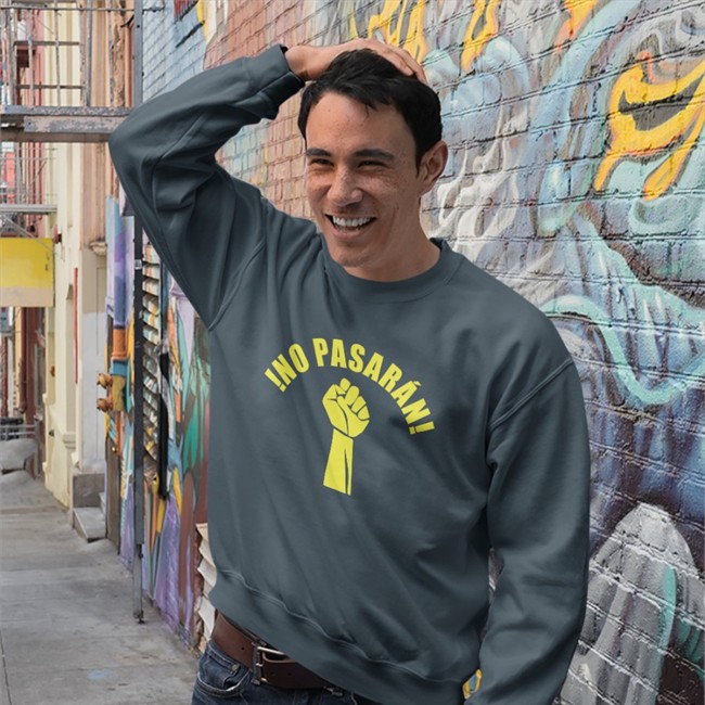 No Pasaran Tee Pussy Riot