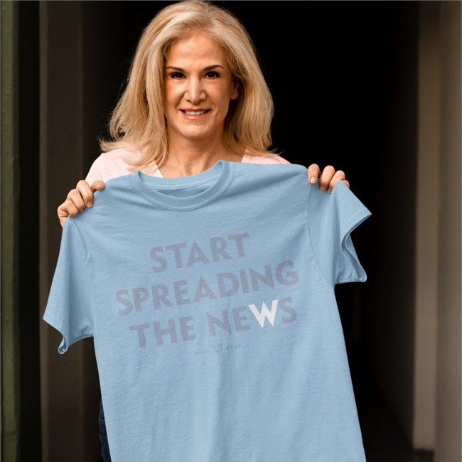 Star Spreading The News Tee Star Spreading The News T-Shirts