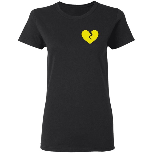 Marcus lemonis broken heart shirt yellow - Marcus Lemonis’ Broken Heart Sweater on The Profit – What’s the Deal Marcus lemonis broken heart shirt yellow - Marcus Lemonis’ Broken Heart Sweater on The Profit – What’s the Deal