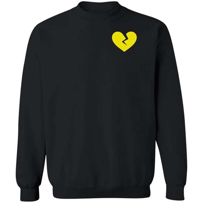 Marcus lemonis broken heart shirt yellow - Marcus Lemonis’ Broken Heart Sweater on The Profit – What’s the Deal Marcus lemonis broken heart shirt yellow - Marcus Lemonis’ Broken Heart Sweater on The Profit – What’s the Deal