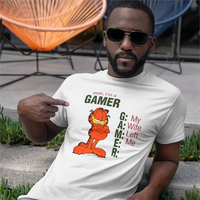 Shirts That Go Hard Garfield Yeah I'm A Gamer My Wife Left Me Sweatshirts